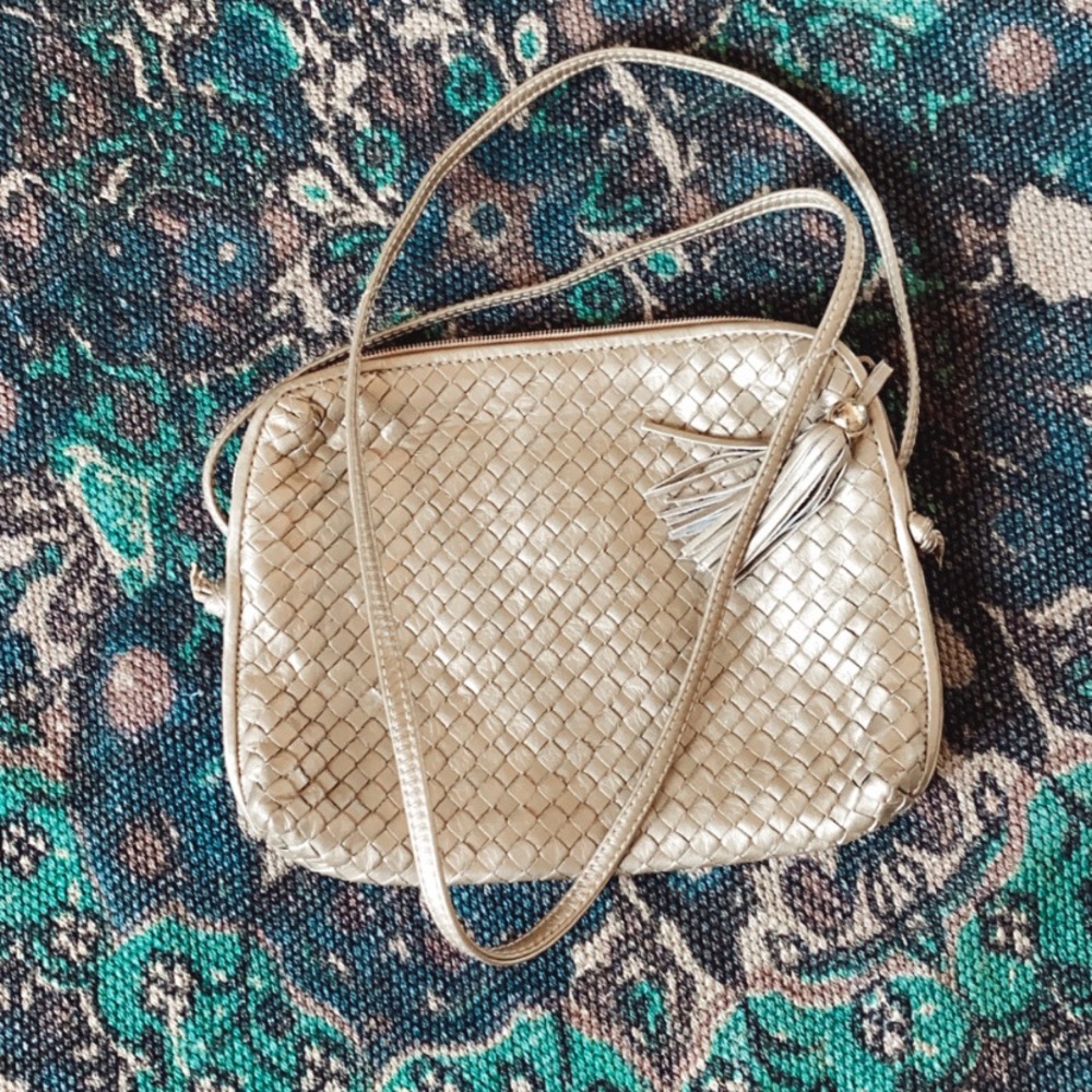 Ganson Shoulders woven Designer purse - Picture 4 of 6